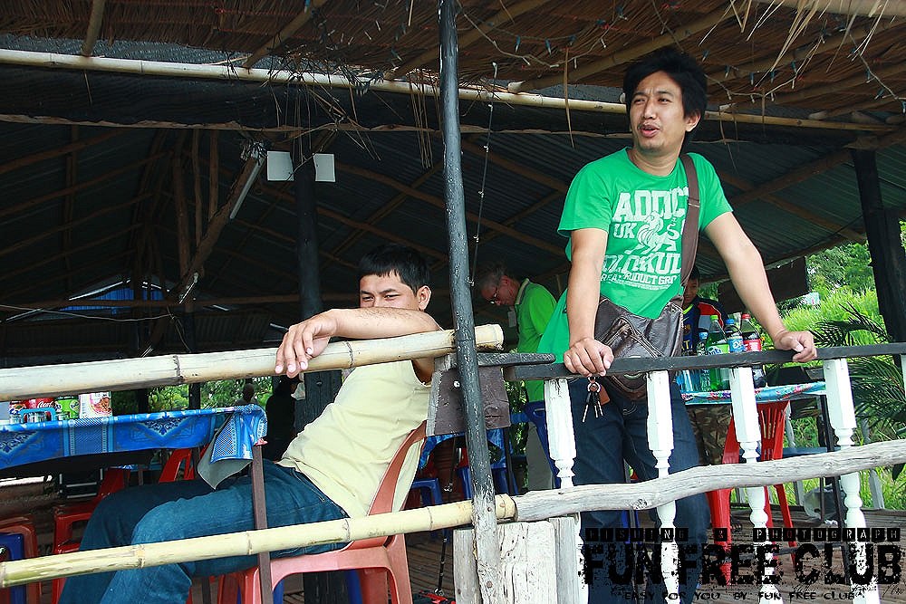 

พี่เชื่อมวันนี้เมียมาคุมอะ   :laughing: