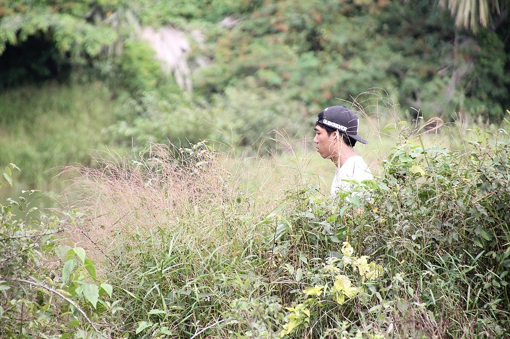 น้องนัทเดินมาใกล้ ๆ พร้อมกับเริ่มบ่นแล้วครับ ไหนพี่โจ...เอาเหยื่อมาขายต่อผมมั่งซิ กินอยู่คนเดียวได้อ
