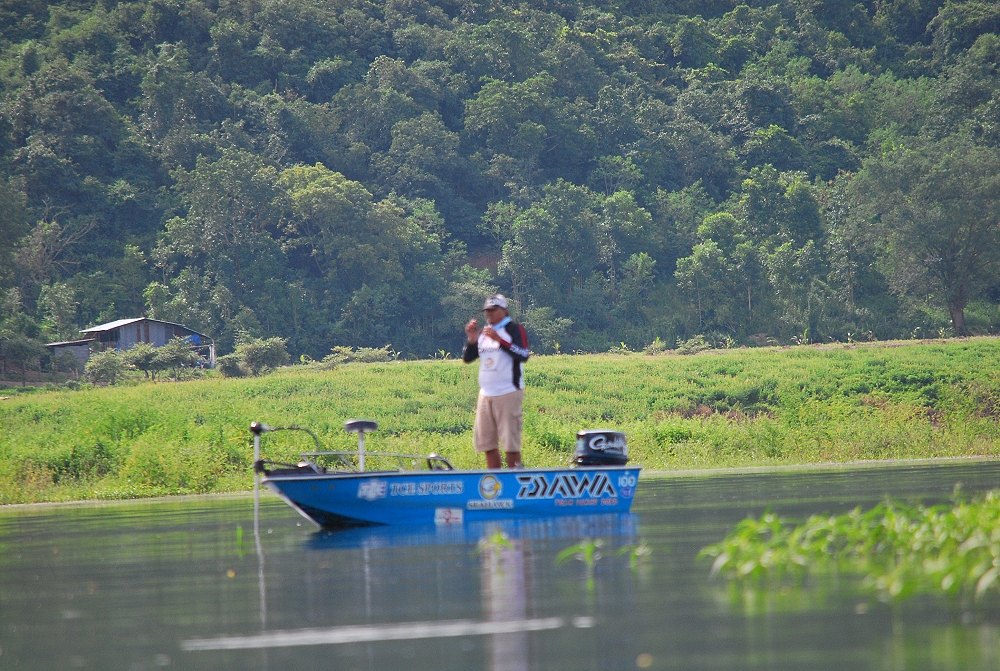 เรือไดน์หมึก..มาทำรัยในป่า..ฟะ :cheer: :cheer: :cheer: