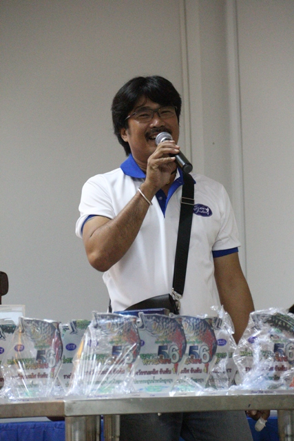 น้าบอยพิทีกรสุดหล่อ :cheer: :cheer: :cheer: