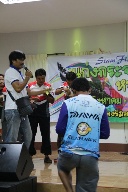 ย่างก้าวของเค้ามั่นมั๊ก :cheer: :cheer: