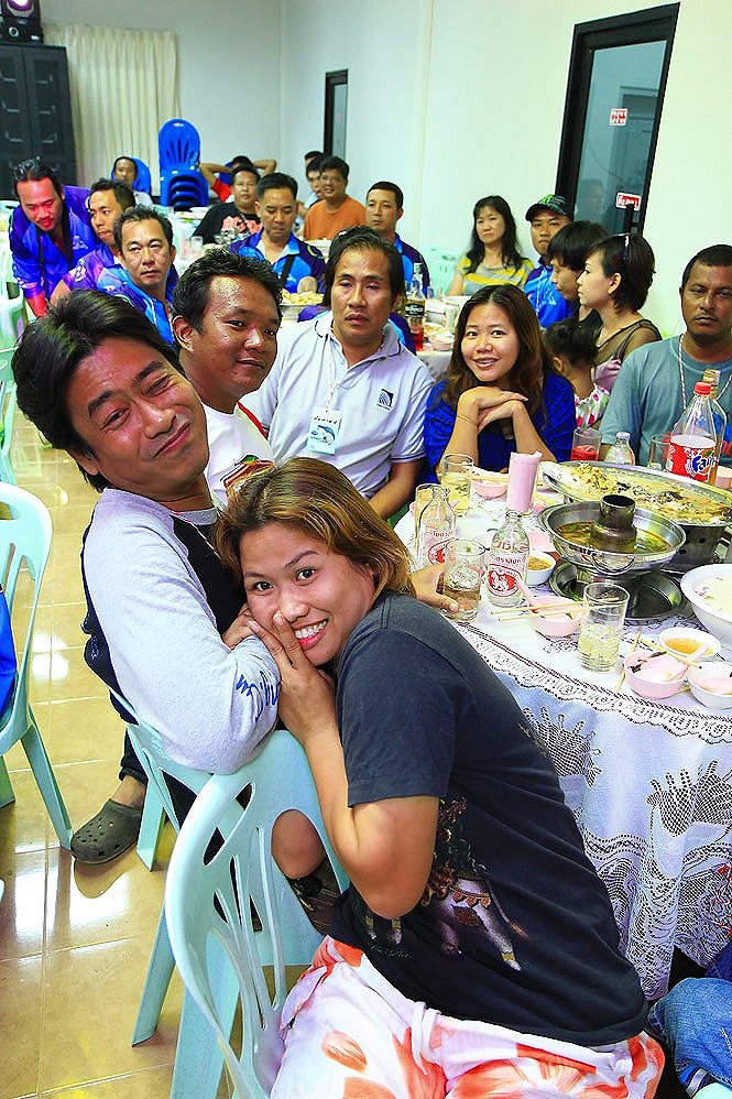 +++หน้าขาวไม่ชอบชอบแบบน้าแดงๆชิมิ  ทิด :laughing: :laughing: :laughing: