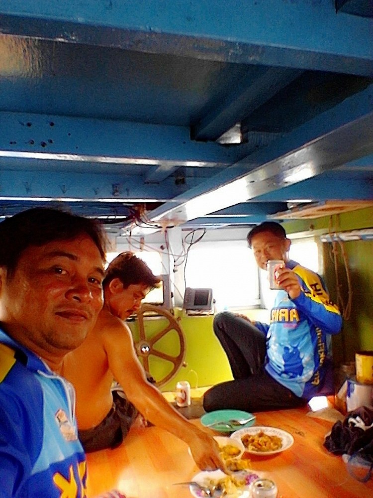 ทริปนีแน้นสีแดง,ชายร่องภูเก็ต,กับทีมงานเรืออาณาจักร
