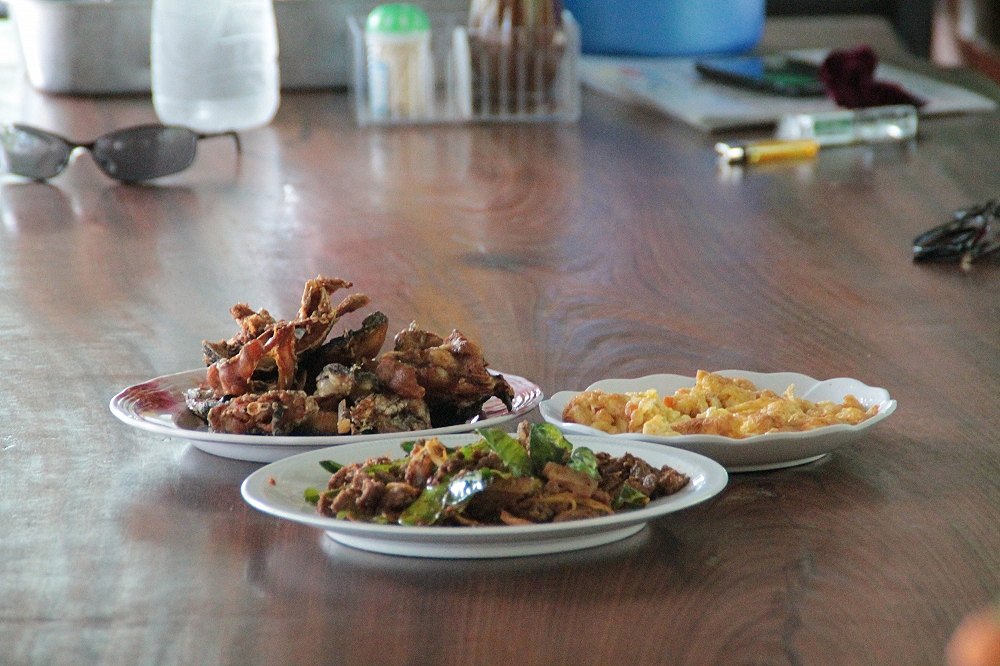 และแล้วก็แห้ว กลับรีสอร์ตมึนตึบ2กินข้าวดีกว่ากับข้าวอร่อยๆทั้งนั้น ใครไปแก่งกระจานอย่าลืมแวะมาชิมนะค