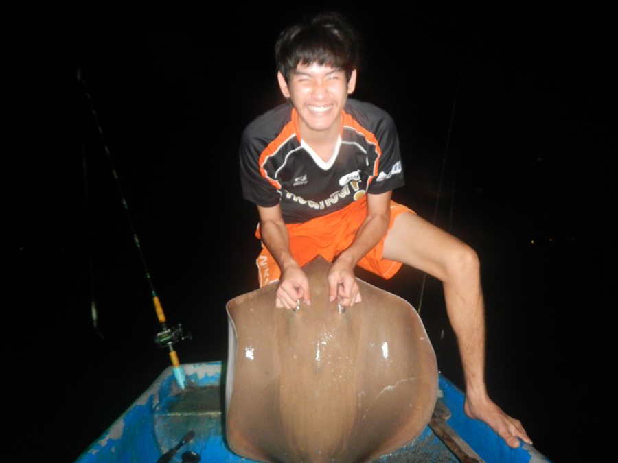เอาล่ะเรียบร้อย..แช๊ะ  หล่อไป.