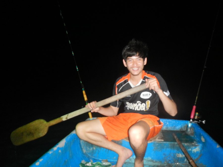 เอ้าท้ายเรือ..บึ๊ด..จ้ำ..บึ๊ด..