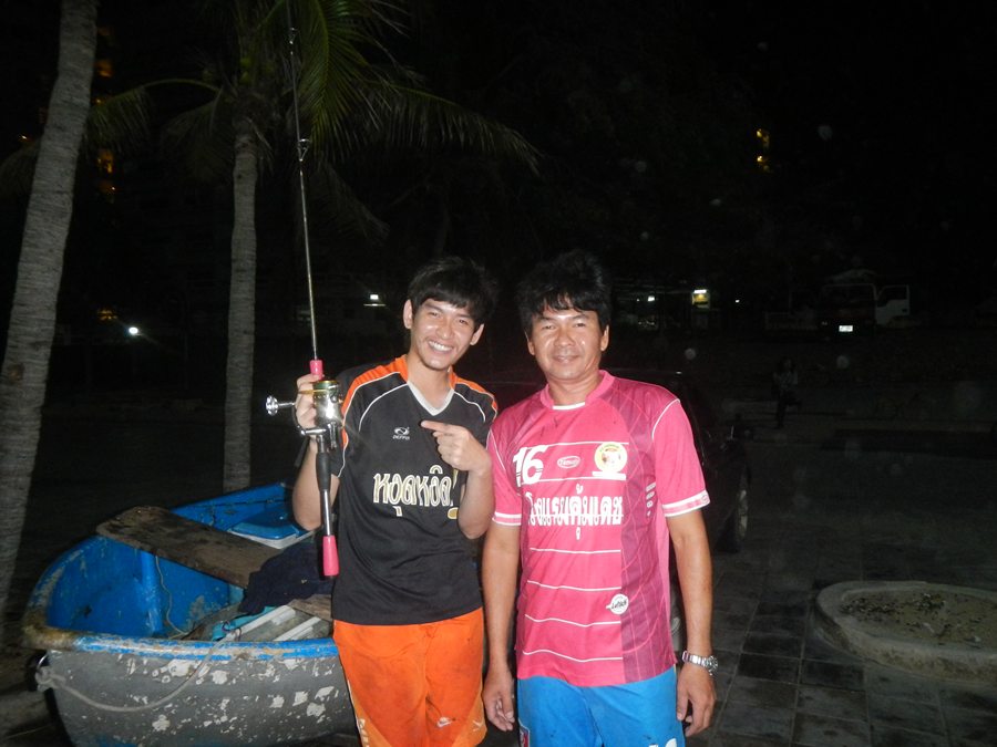 สองพ่อลูกครับ..แช๊ะ..