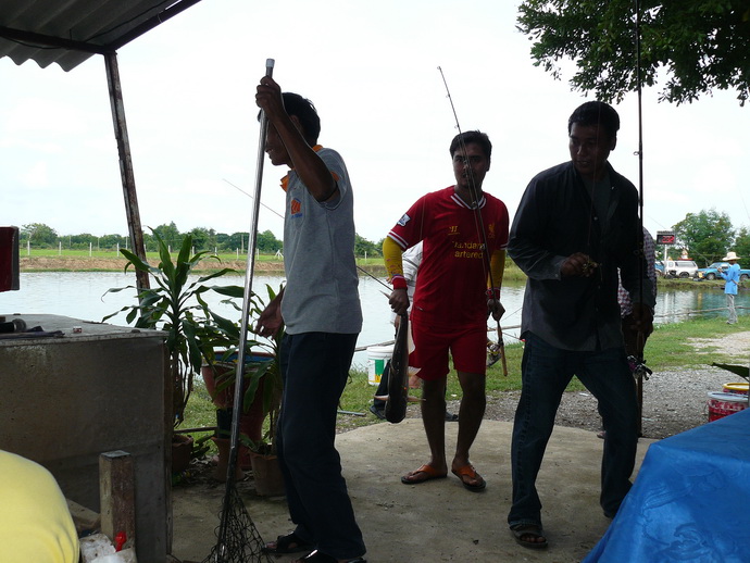 ตรงนี้ก้อมาลุ้นกันเรื่อยๆ :cool: :cool: :cool: