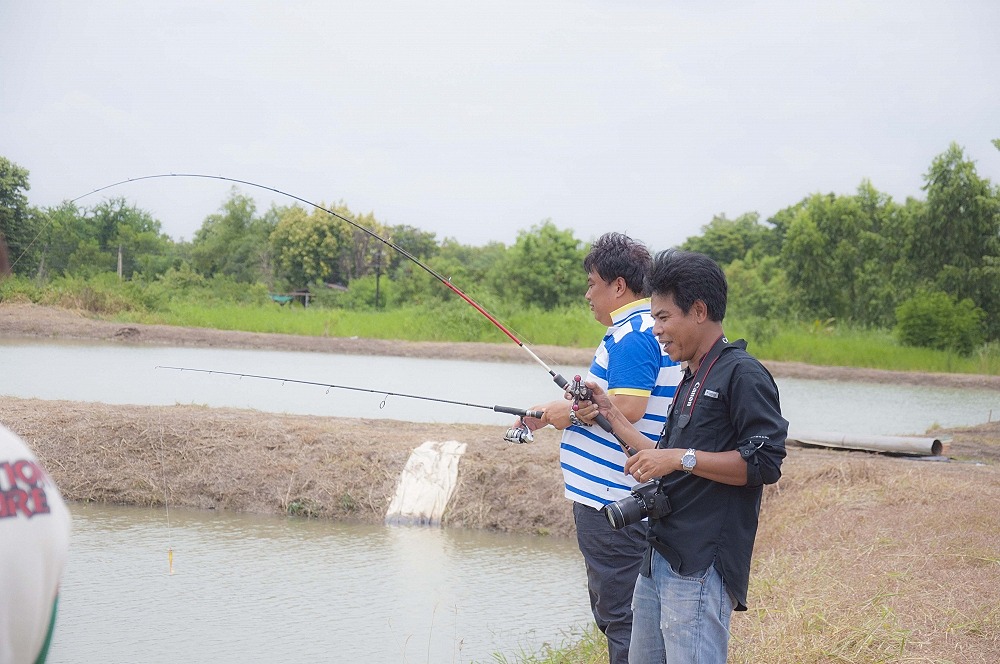 มังกรดำ.....สั้น  :laughing: :laughing: :laughing: :laughing: :laughing: :laughing: