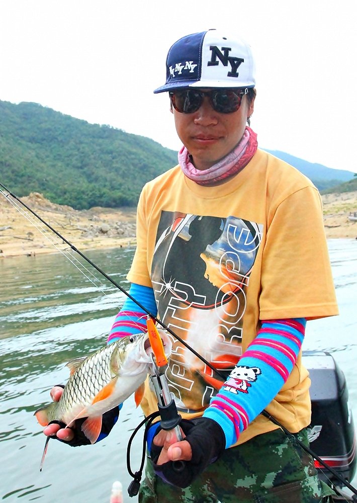 
[q][i]อ้างถึง: por_zaa posted: 07-09-2556, 21:31:24[/i]

 :cheer: :cheer: :cheer:[/q]


 :gri
