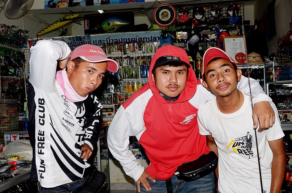 ล่ากันด้วยภาพนี้ละกันนะคับจ้าวนาย  :cool: :cool: :cool: :cool: :cool: :cool:

                    
