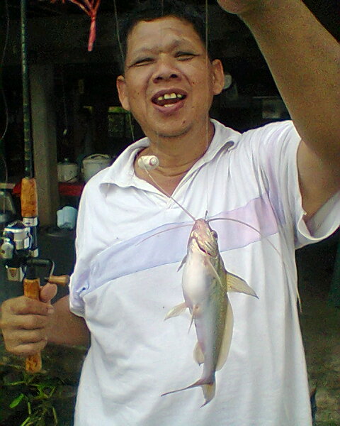 อีกซะรูปครับ(นานๆน้าแกจะได้ปลาซะที แต่วันนี้ฮ็อตเหลือเกิน...555...)
 :cheer: :cheer: :cheer: :cheer