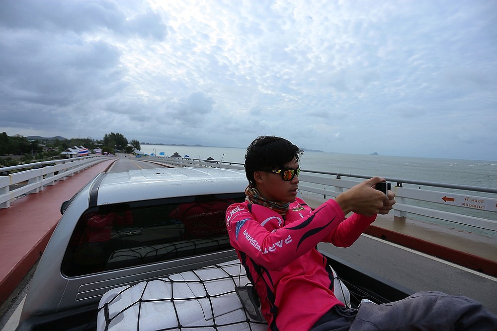 ออกไปเก็บภาพบรรยากาศหน่อย