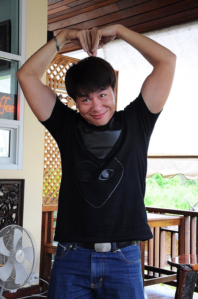 นังต่ายกำลังอินเลิฟ ถ่ายรูปทีหนีไม่พ้นท่า...ลิงคันกะบาล เลยยยยยยยยย :laughing: :laughing: :laughing: