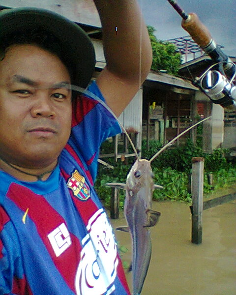 จัดมาเรื่อยๆครับ :cheer: :cheer: :cheer: :cheer: :cheer:
ฝนชักเริ่มตั้งเค้ามาแล้วครับ