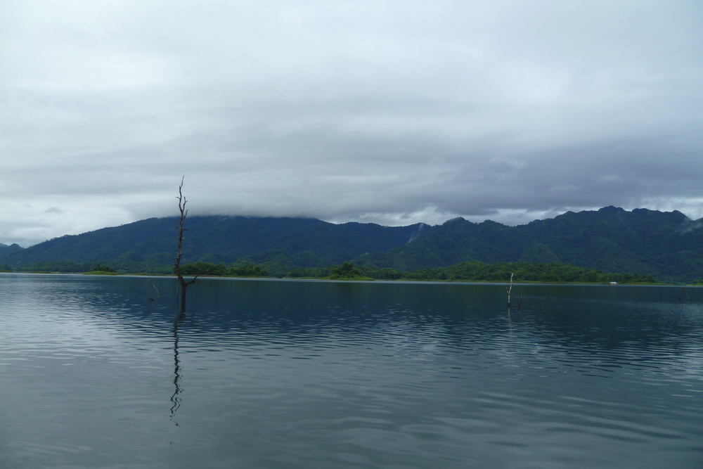 ฟ้าหลังฝนสวยงามเสมอครับ อันนี้น่าะจริงครับ แต่สวยอยู่แค่ชั่วโมงเดียวนะครับ สักพักน้องฝนคนสายเอาความเ