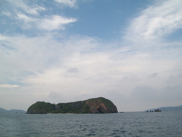 บ่าย2 ก็เดินเข้าฝั่งกันครับ น้าเดี่ยวบอกไม่อยากถึงท่าเรือเย็น เดี่ยวรถติด :grin:
