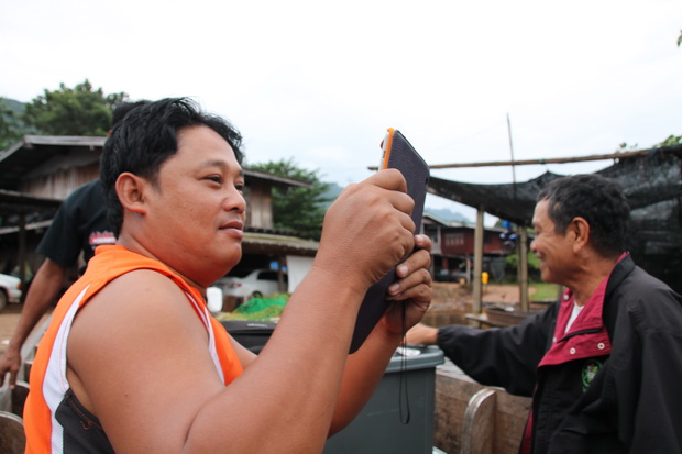 ก่อนออกเรือผมเก็บบรรยากาศยามเช้าใส่ไว้ในแท็บเรียบร้อย