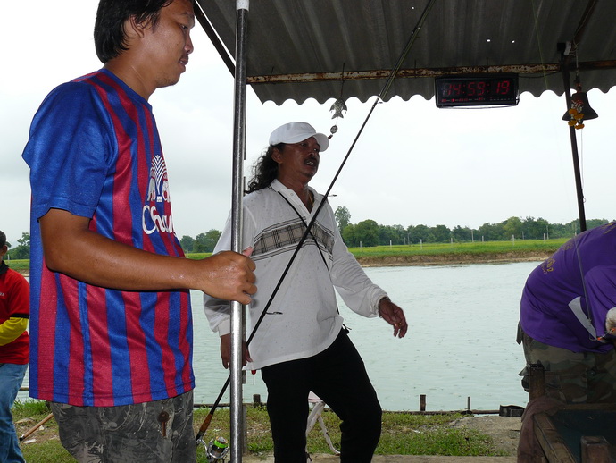 ผอ.โปร่ง บ่อPMปทุมฯเอามาลุ้นเองตัวนี้ :cool: :cool: :cheer: :cheer: :cheer: :cheer: :cheer: :cheer: