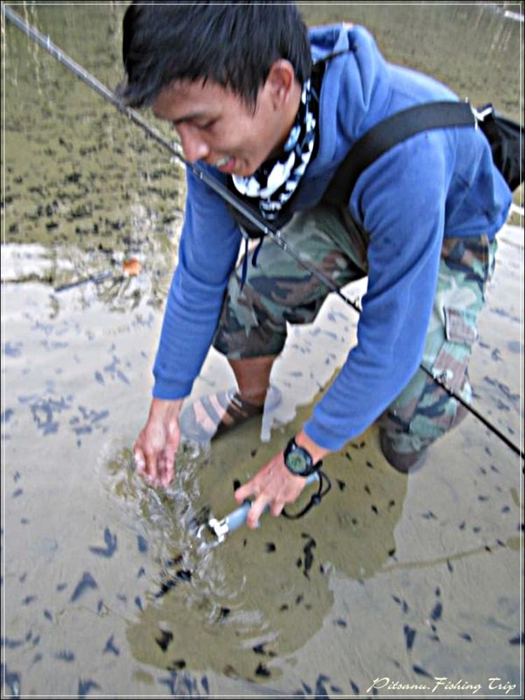  [center] :cheer:      บ๊ายๆๆ................บายๆๆ    เจ้าแดงเขี้ยวป็อก   เฮ้ย....ไม่ใช่สิ มันต้องแพ