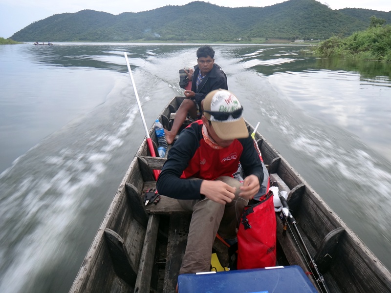 โปรเดียร์ นี่โชคดีจริงๆเลยนะที่ได้มาวันนี้ ต้องขอบคุณ พี่อมร Fake Fish ด้วยนะครับ ไม่งั้น นั่งหงอย อ