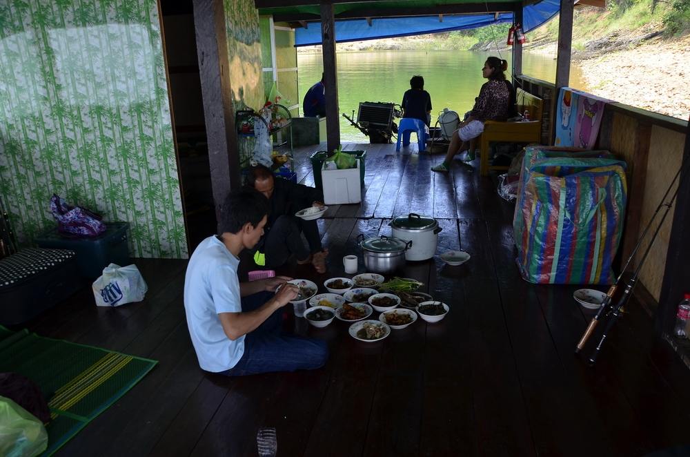 พวกออกเรือกลับมาแล้วครับ ครึ่งวัน แห้ว กันหมดครึ่งวันสุดท้าย เอิ้กๆๆๆ :grin: :grin: :grin: