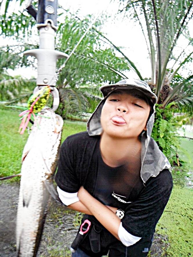 [q][i]อ้างถึง: sivesbig posted: 14-10-2556, 19:34:07[/i]

+100 เลยครับ มันส์ทะลุ คอม :blush: :chee