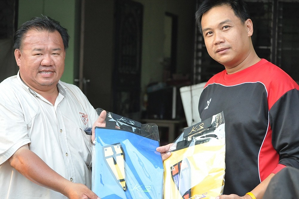 รางวัลต่อไปน้าเอก สตรีท  LFฝั่งธนฯ ได้ไปครับ ทั้งปลาไซด์เล็กสุด และปลารวมเยอะสุดครับ..+++ :cheer: :c