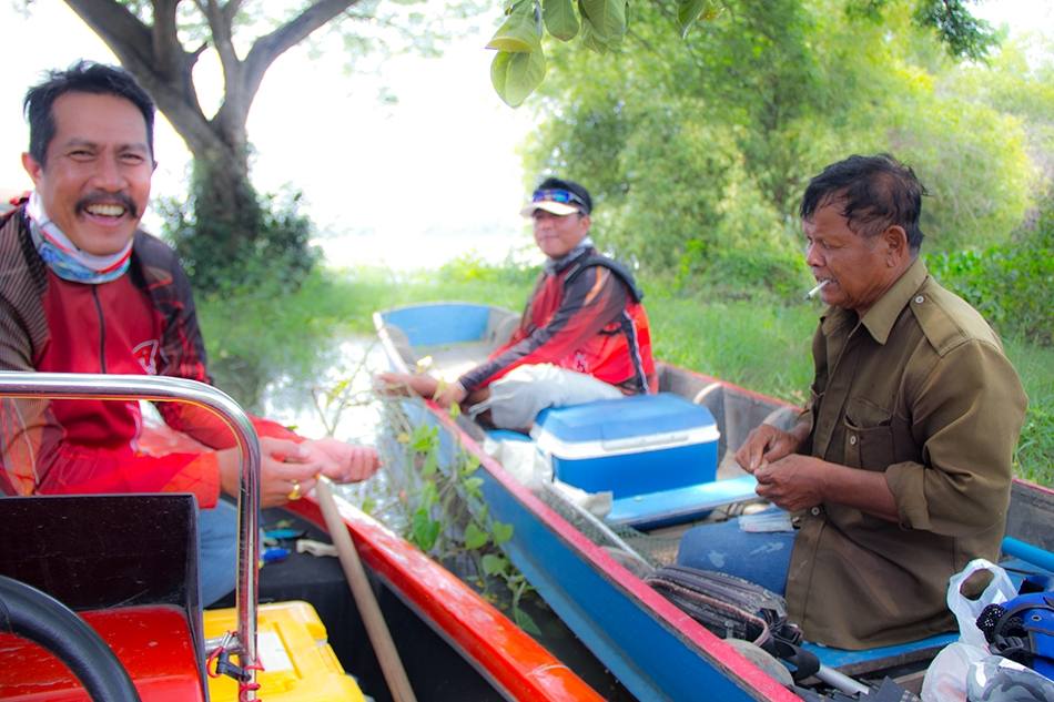 ท่านแม่ทัพ น้อมรับ พร้อมตัวสีหน้าแสดงความดีใจเป็นอย่างยิ่ง  :grin: :grin: