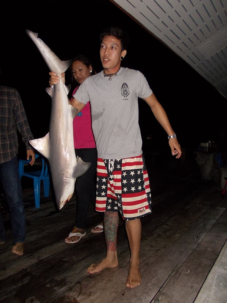 พิชิตได้ตัวแรกของวันนี้  :laughing: :laughing: