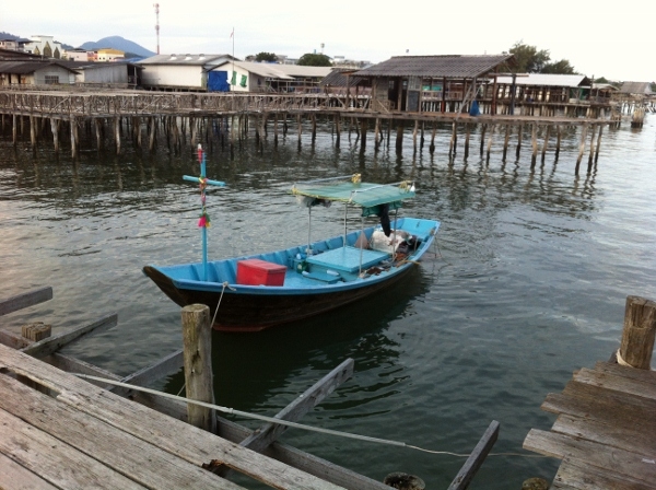 ถ่ายที่  ท่าเรือส่วนตัวของไต๋เค้า ไปกันลำนี้ fishing only:laughing: :laughing: :laughing: