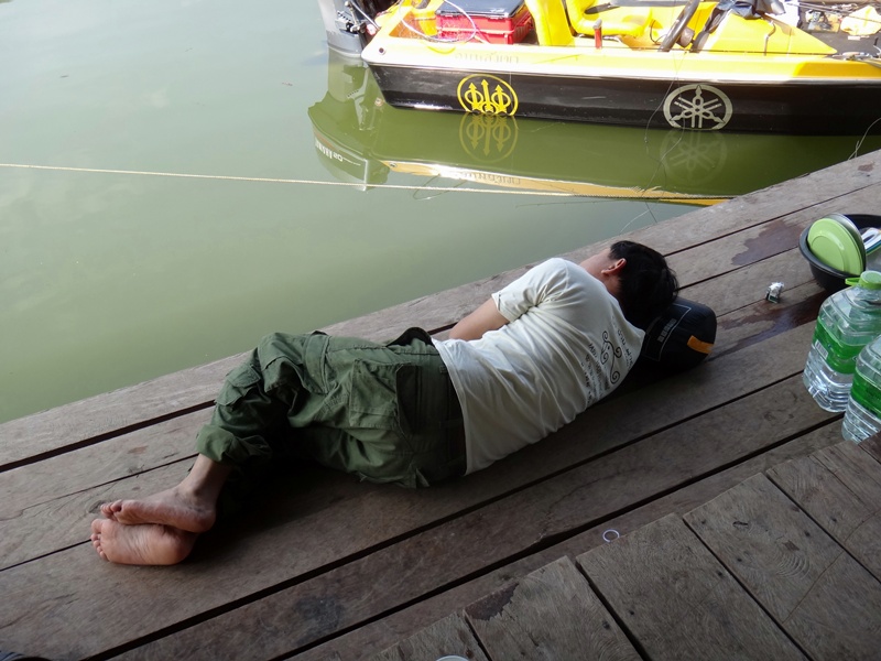 ส่วนลำผม พี่ดำรง แกขอพักซะหน่อย  :laughing: :laughing: :laughing: :laughing: