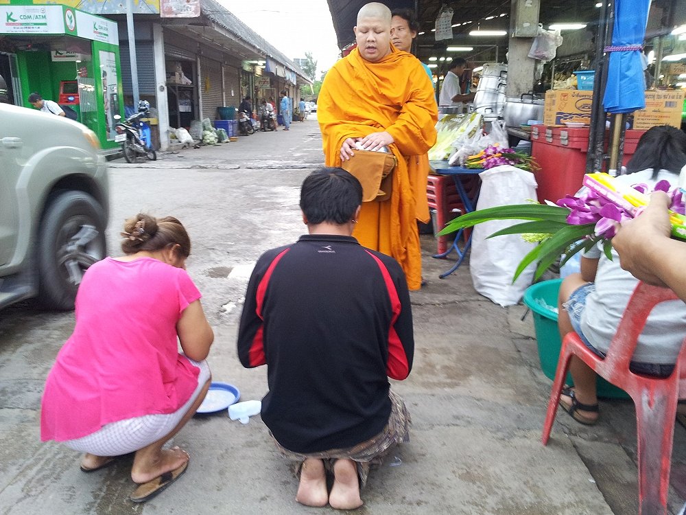 วันนี้ขอปลาเยอะๆนะครับ สาธุ...
ตกลงทำบุญหวังทำบาป รึป่าวเนี่ย  :laughing:ขำๆไปครับ