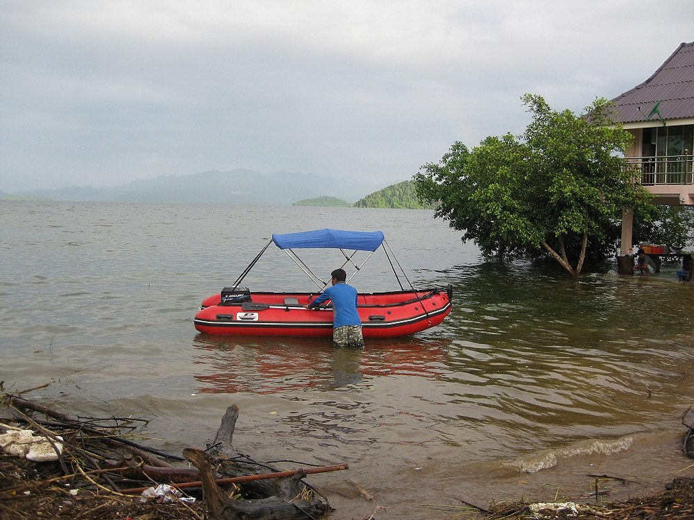 เรือเนียมไม่ทันลงเรือยางเราไปแล้วอ่ะ :cheer: :cheer: :cheer: :cheer: