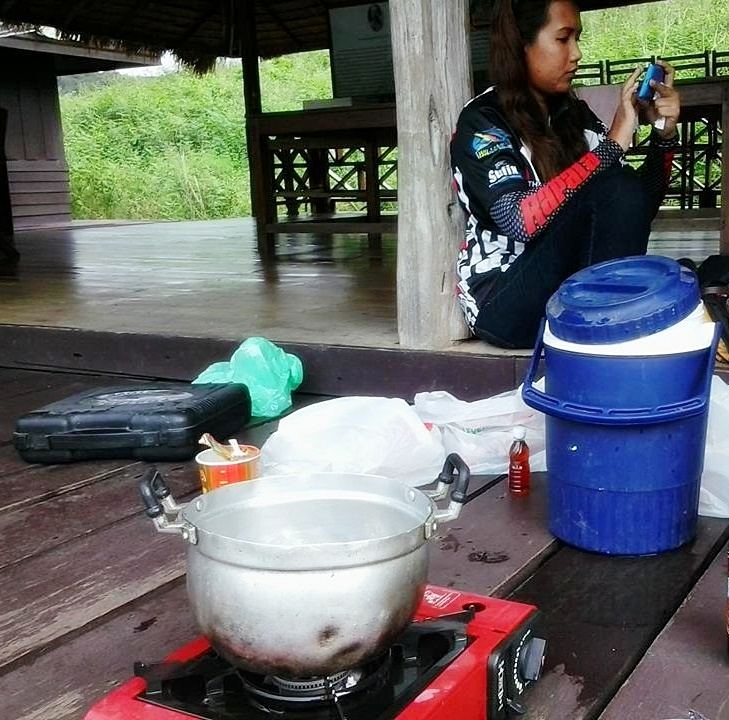  [center]แว้นๆกันมาทั้งวันกลับที่พักกันดีกว่าพรุ่งนี้ลุยต่อ..[/center]