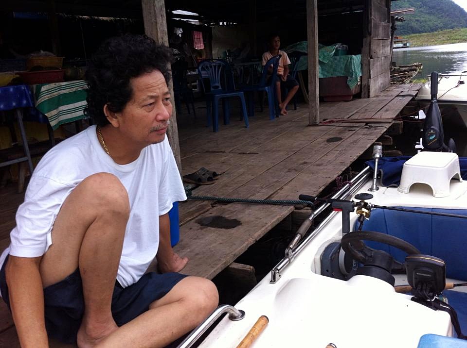  [center]พ่อหมอ ของเราก็นั่งชิวๆชิมบรรยาศเหมือนกัน[/center]