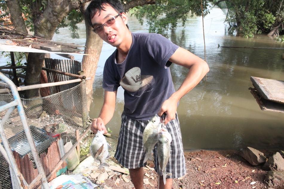 3 ตัวผลงามของเราอย่างเดียว  :laughing: :love: :grin:

หนัก  :laughing: :laughing: