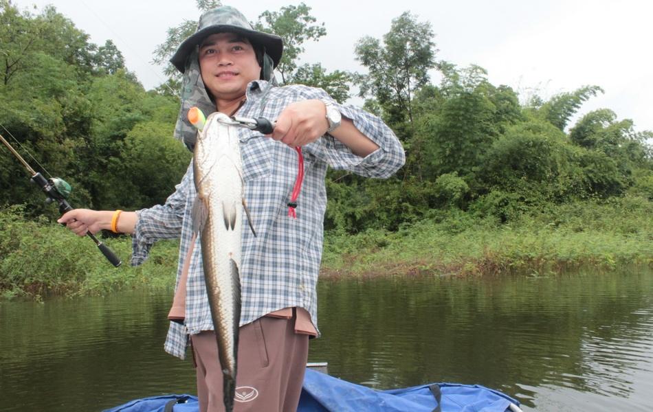 ขึ้นมาแล้วครับ ในที่สุดก็ได้ตัว  :laughing: :laughing:
