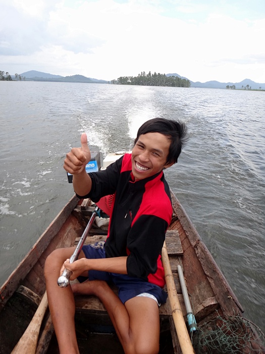 และก็เขยิบไปข้างๆจุดที่พักเป็นเวิงน้ำโล่งๆ ตรงนี้มีหลายครอกครับ เยอะจริงๆ แต่ขอตามแค่ครอกที่คิดว่ายั