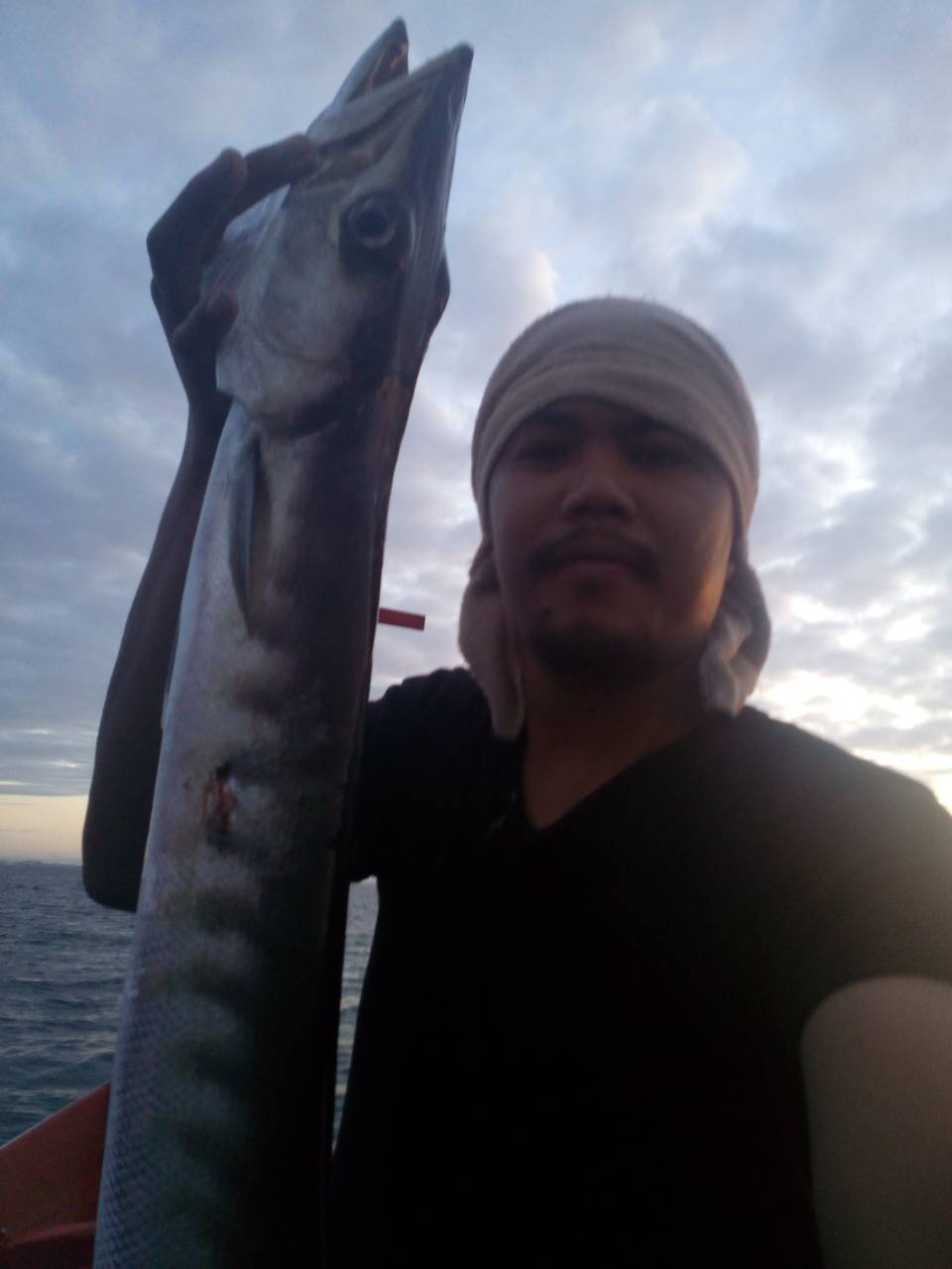 เจ้าสากของเราคร้าบ ทำอาหารกินไปเรียบร้อยตามระเบียบ :grin: :grin: :grin: :grin: :grin: :grin: :grin: 