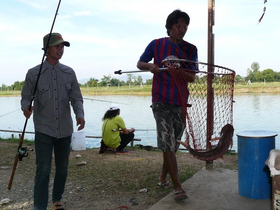 มาลุ้นปลาลงขันรอบสุดท้ายด้วยคน :cool: :cool: :cool: