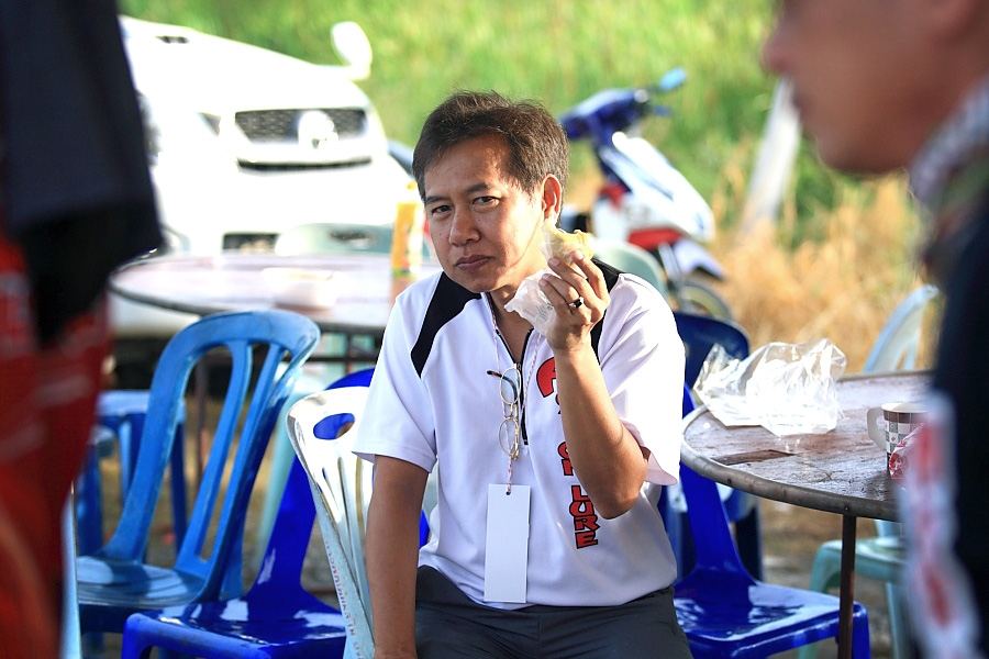 พี่ศักดิ์ พี่ที่น่ารักอีกคนที่โดนแก็งค์ มึน เมา ป่วน รั่ว กวน แกล้งตลอด แต่ก็รอกตัวไปได้ คริๆ :grin: