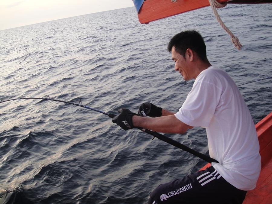    โดนกันทั่วหน้า..... :cheer: