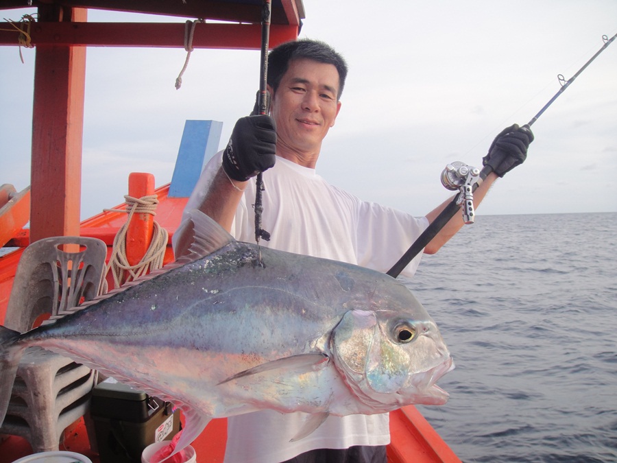   เฮียบอก...ขอหล่ออีกภาพ...เลยจัดให้.. :cheer:      :cheer:      :cheer:      :cheer:      :cheer: