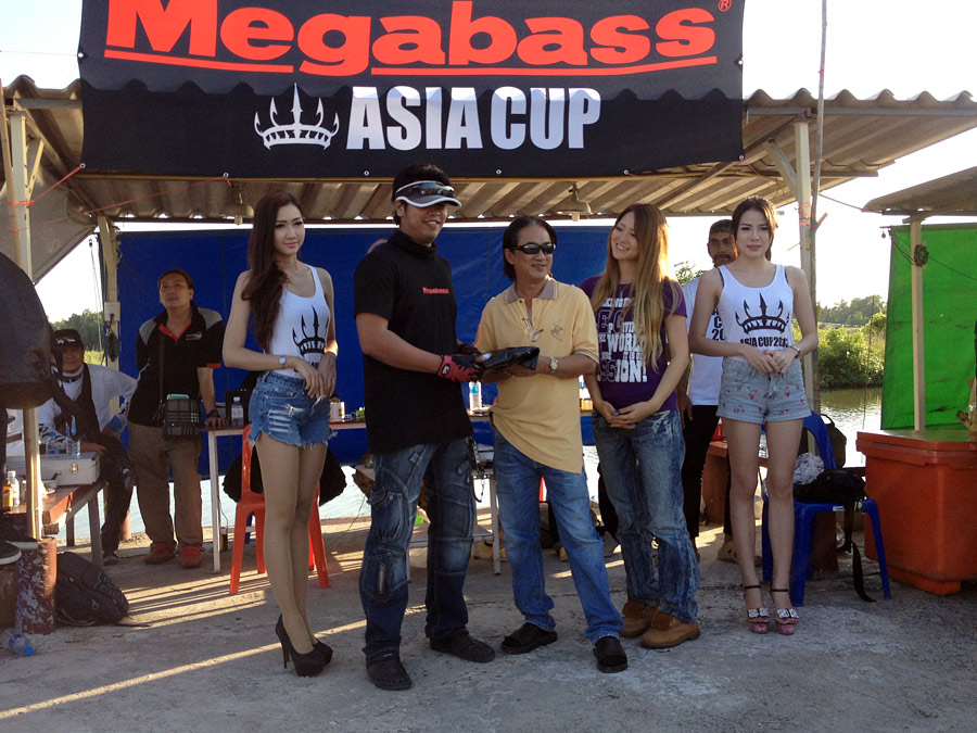  [center]Megabass Asia Cup Thailand 2013 วันอาทิตย์ที่ 1 ธ.ค. 2556[/center]