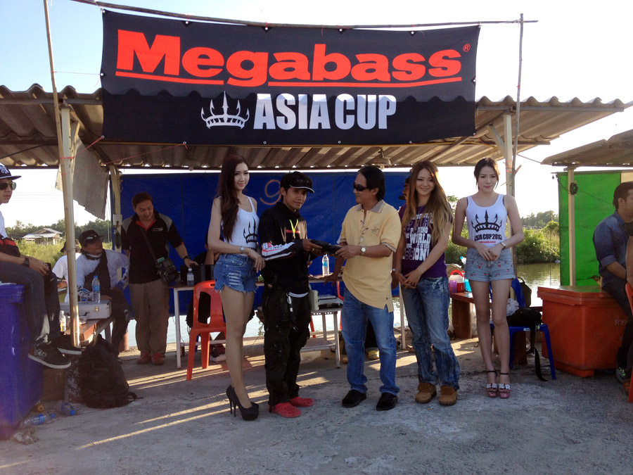  [center]Megabass Asia Cup Thailand 2013 วันอาทิตย์ที่ 1 ธ.ค. 2556[/center]
