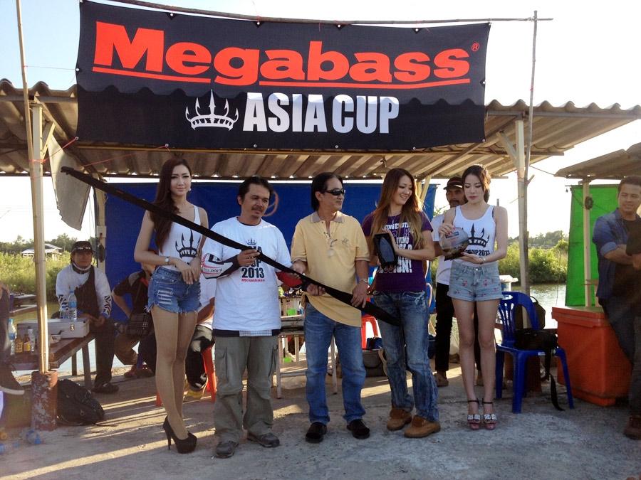  [center]Megabass Asia Cup Thailand 2013 วันอาทิตย์ที่ 1 ธ.ค. 2556

แชมป์ Megabass Asia Cup ประเทศ