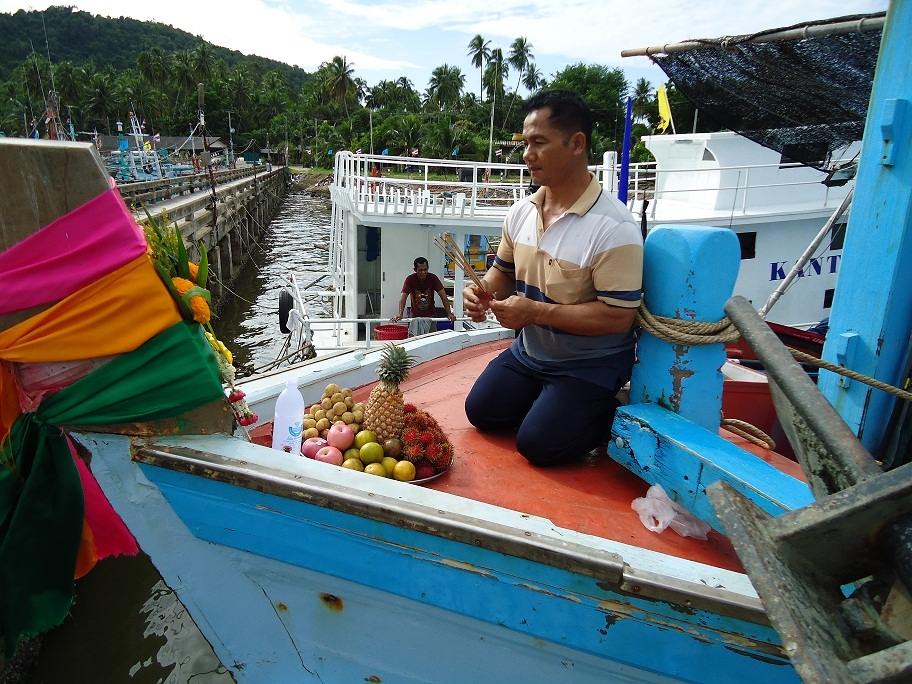 ไต๋ไหว้แม่ย่านางเรือ