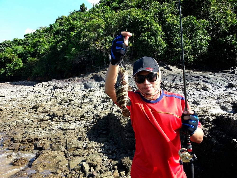 ไอ้นี่รอดตัวไปอีกคน  น้องเก๋าๆ :grin: