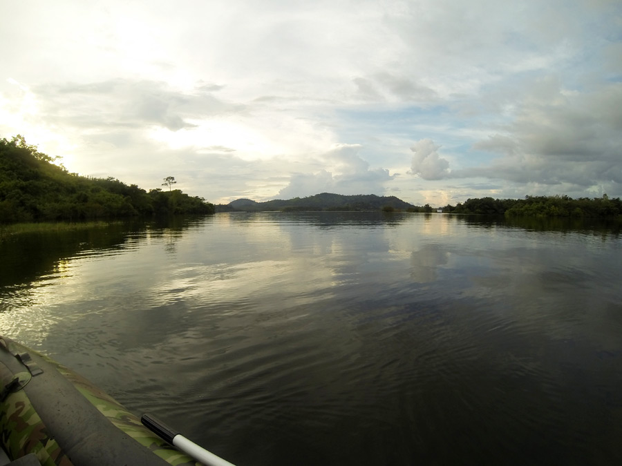 
[center]ช่วงเย็นลมสงบออกจากคลองมาเล่นตามหัวเกาะ[/center]